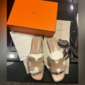 ‼️VEUC Authentic Hermes Oran Slide Sandals in Nude EU39.5